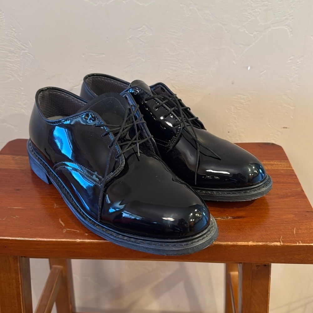 Classic Hi-Gloss Military Dress Shoes ( size 11) 👞